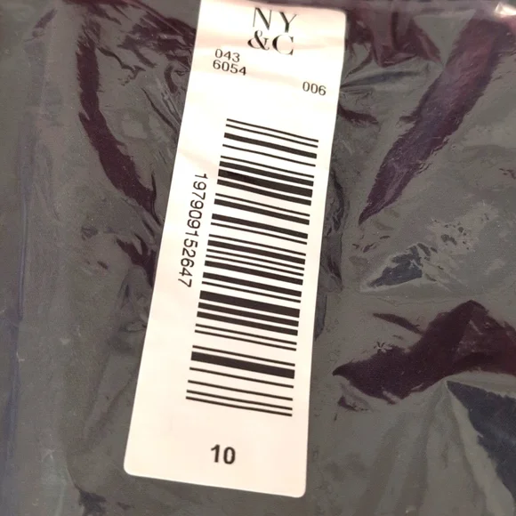 NEW YORK & COMPANY ESSENTIAL WIDE LEG PANTS - Picture 5 of 6